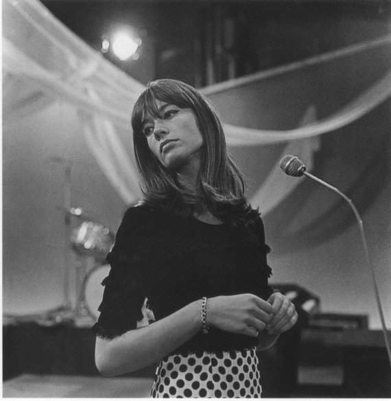 http://ridiculousthoughts.cowblog.fr/images/francoisehardy008.jpg